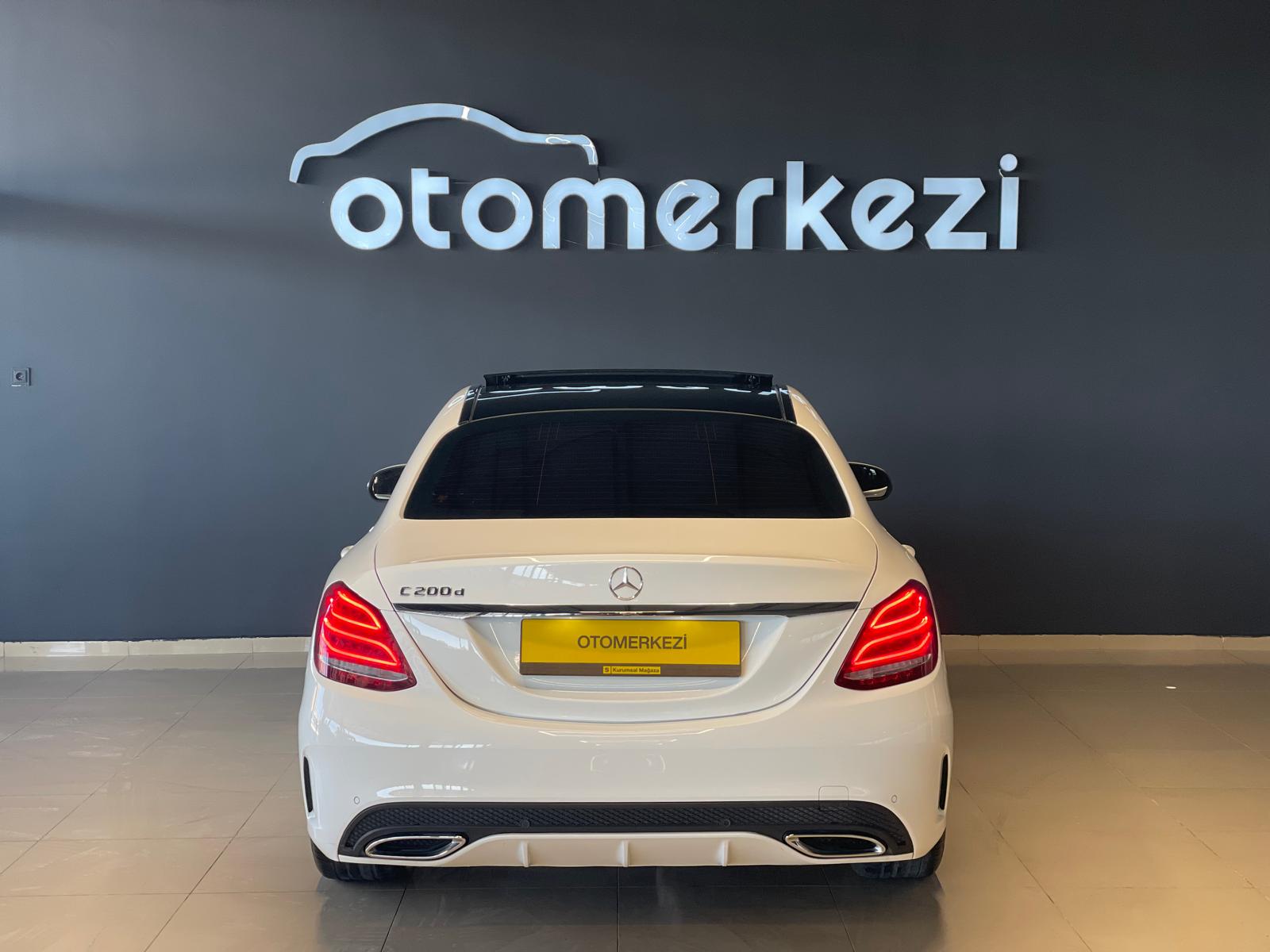 MERCEDES C 4